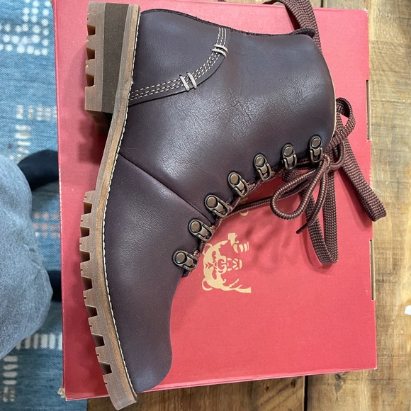 Kodiak Fernie boots - Picture 4 of 5